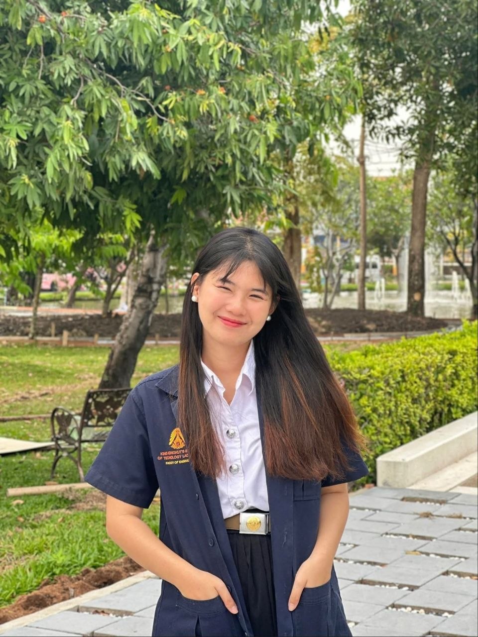 คุณมู่หลานในช่วงที่เริ่มทำงานอสังหาริมทรัพย์ตั้งแต่ยังเป็นนักศึกษา